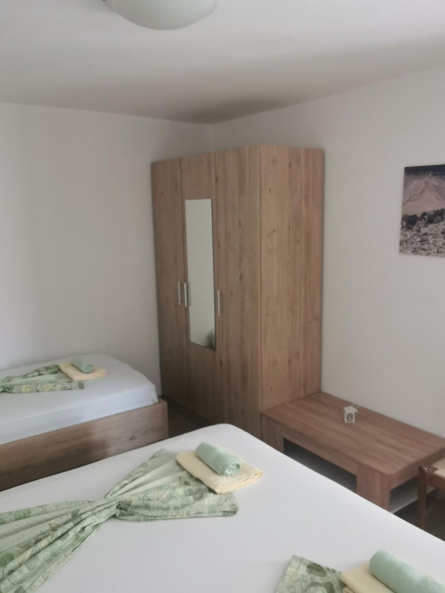 Apartments Boric Lopar Cameră foto